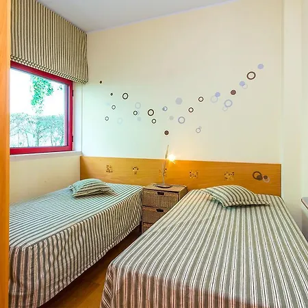 19 Marina De Албуфейра
